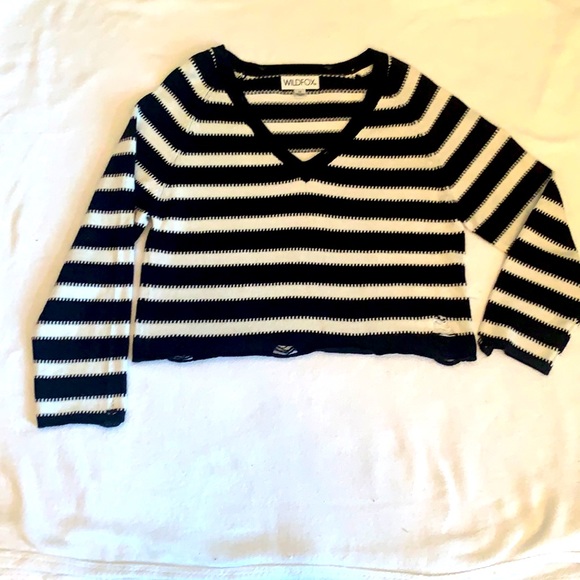WILDFOX distressed black/white striped sweater M - Picture 2 of 5